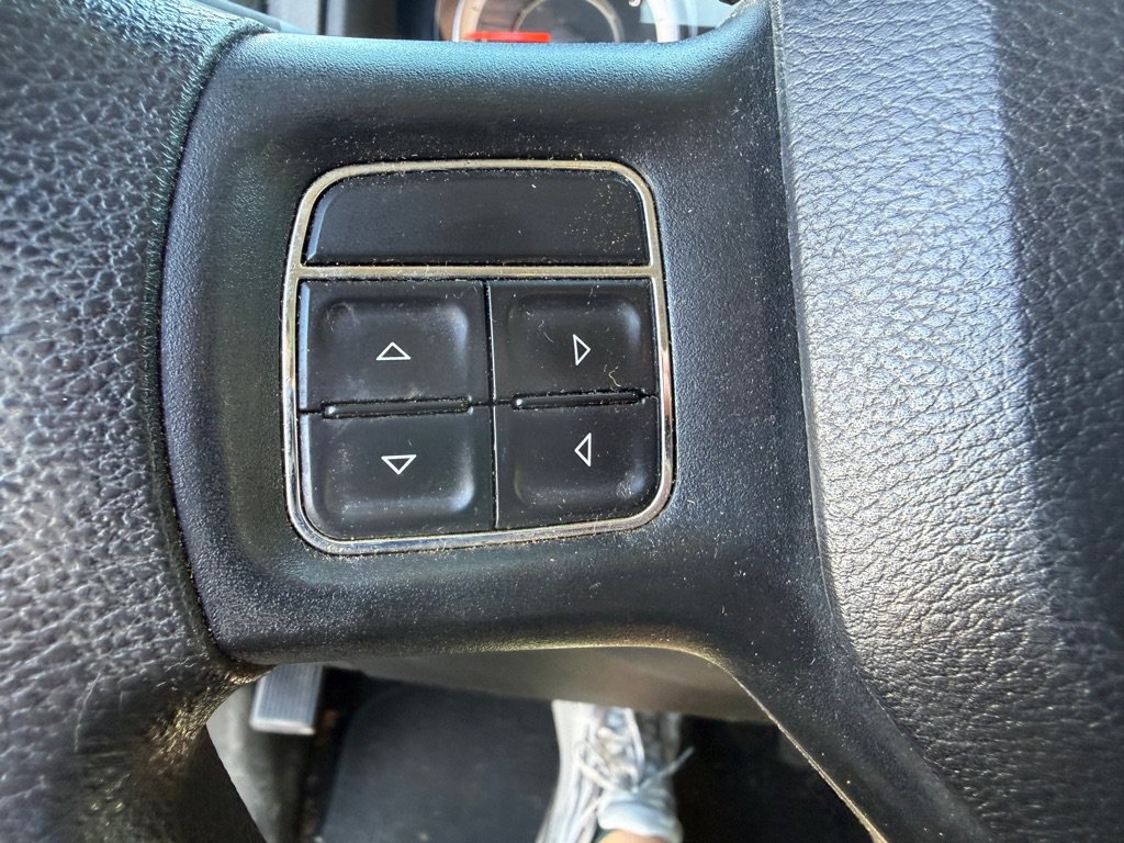 Used 2017 RAM 1500 Express AWD/4WD image 9
