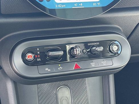 New 2026 MINI Cooper 2-Door Hardtop FWD image 13