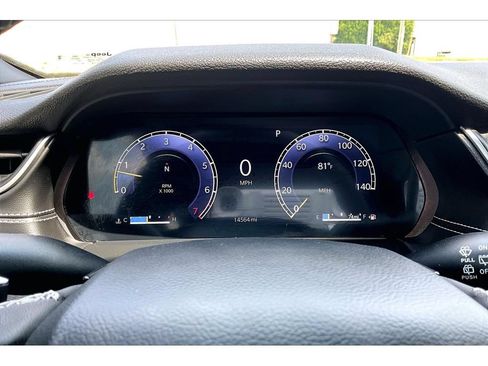 Used 2025 Jeep Grand Cherokee Altitude RWD image 22