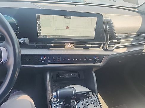 Certified 2024 Kia Sportage SX AWD/4WD image 23