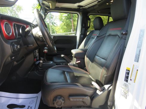 Used 2021 Jeep Gladiator Rubicon image 9