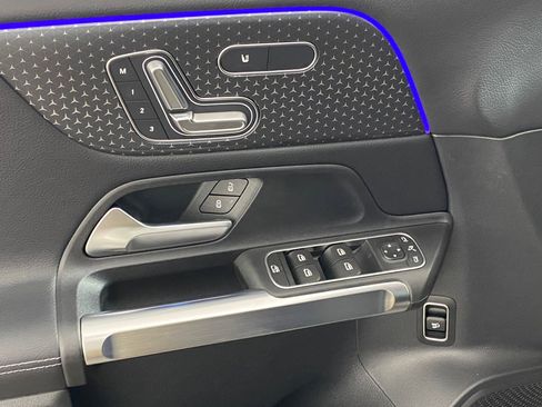 New 2025 Mercedes-Benz GLB 250 4MATIC image 22