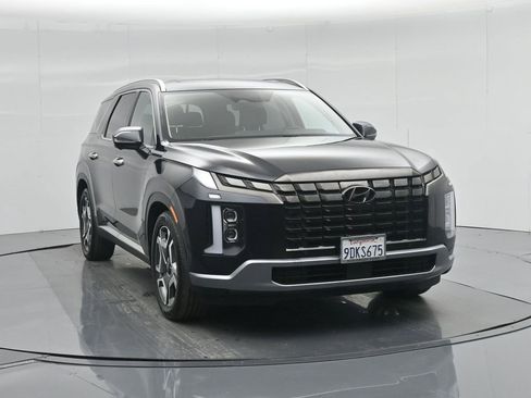 Used 2023 Hyundai Palisade Limited w/ Cargo Package image 57
