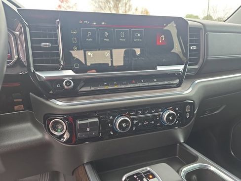 Used 2024 GMC Sierra 1500 SLT w/ SLT Convenience Package image 20