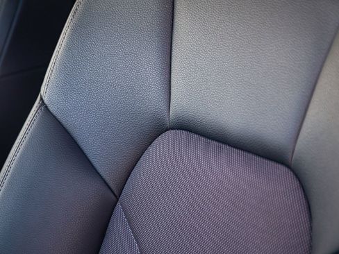 Used 2024 Porsche Macan image 27