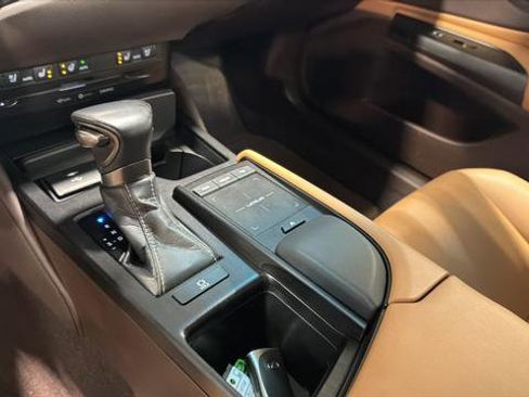 Certified 2021 Lexus ES 250 w/ Premium Package image 28