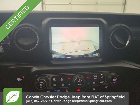 Used 2022 Jeep Wrangler Unlimited Sahara w/ Cold Weather Group AWD/4WD image 24