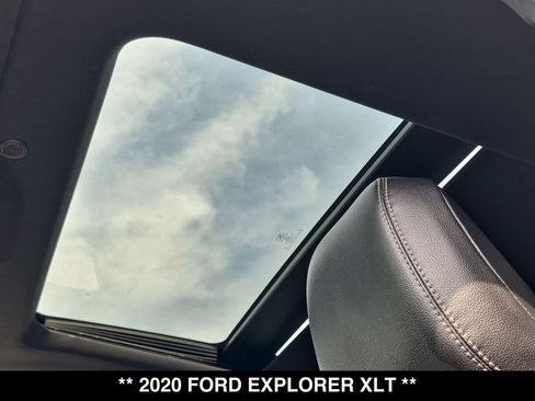 Used 2020 Ford Explorer XLT w/ Equipment Group 202A AWD/4WD image 4
