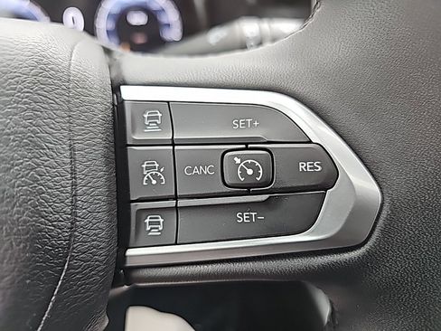 Certified 2024 Jeep Compass Limited w/ High Altitude Package image 35