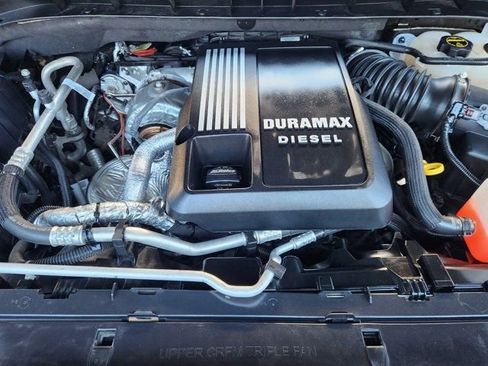 Used 2024 Chevrolet Silverado 1500 ZR2 w/ Technology Package image 33