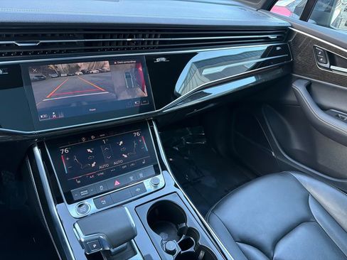 Used 2025 Audi Q7 3.0T Premium Plus image 28