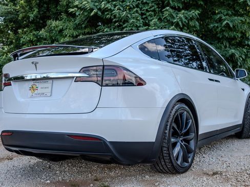 Used 2020 Tesla Model X Long Range AWD/4WD image 7