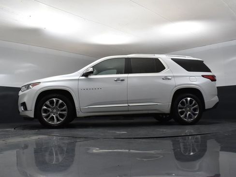 Used 2021 Chevrolet Traverse Premier w/ LPO, Floor Liner Package AWD/4WD image 10