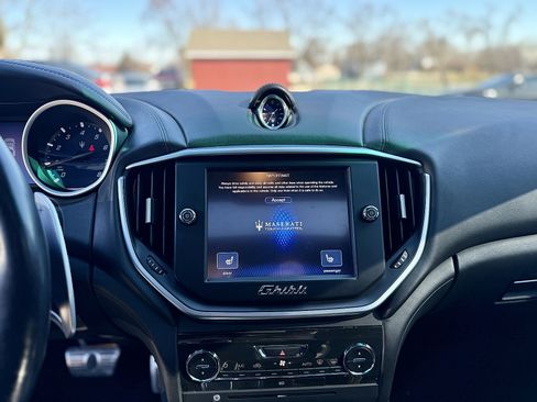 Used 2014 Maserati Ghibli S Q4 image 19