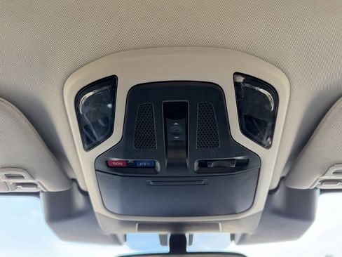 Used 2025 Subaru Outback Premium image 26