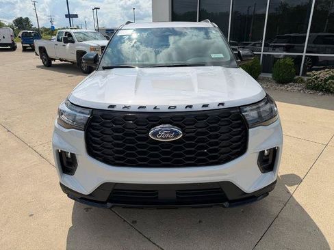 Certified 2026 Ford Explorer ST-Line AWD/4WD image 2