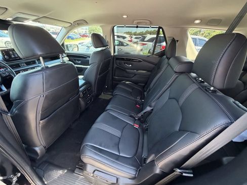 Used 2023 Honda Pilot EX-L image 12