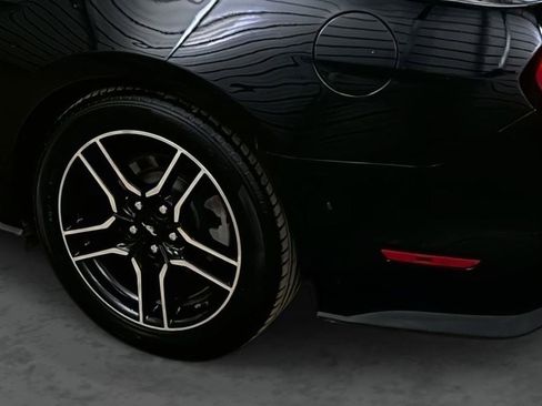 Used 2020 Ford Mustang Premium image 9