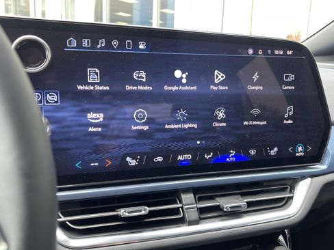 Used 2024 Chevrolet Equinox EV LT w/ LPO, Blackout Package image 25