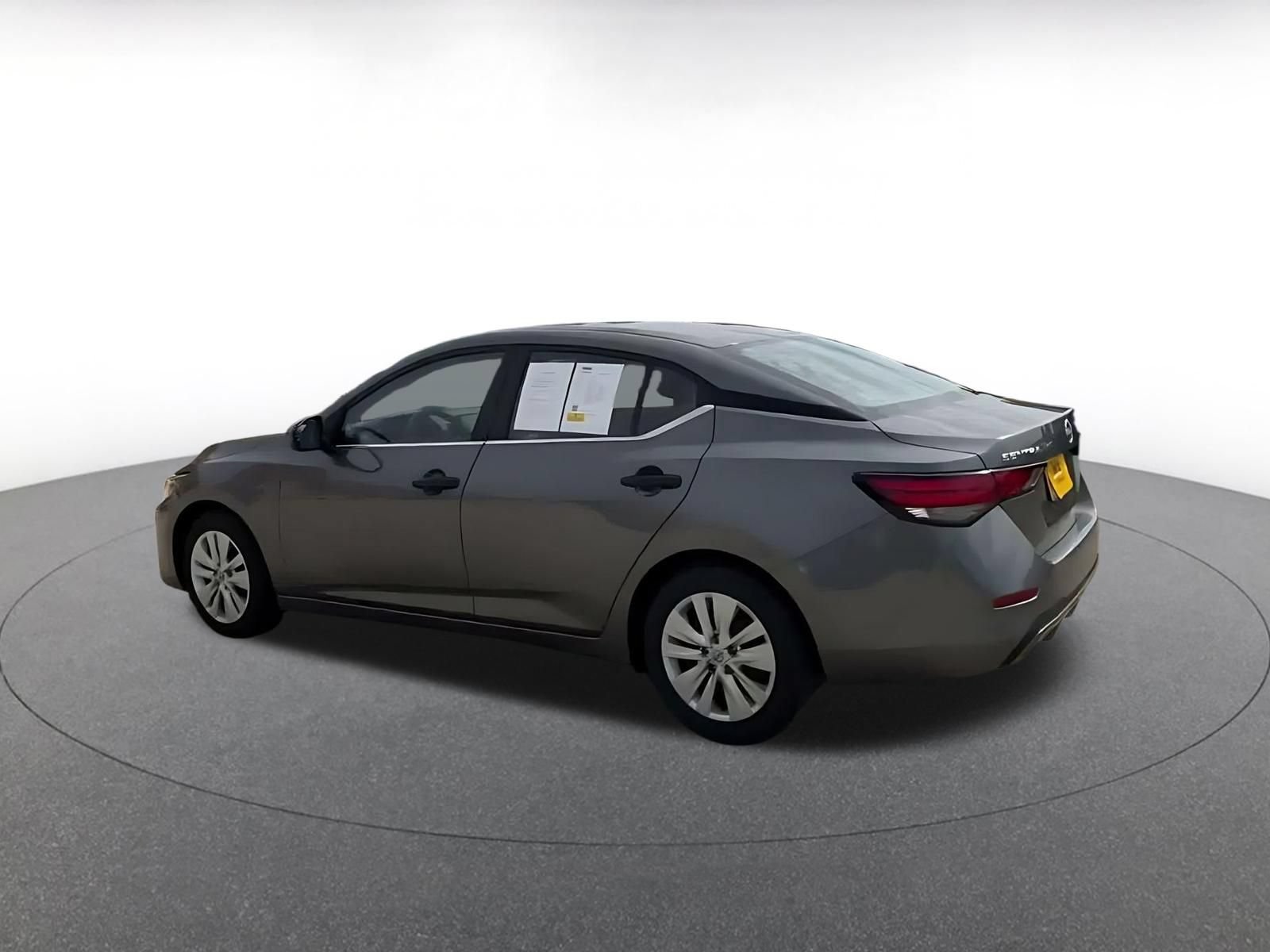 Used 2025 Nissan Sentra S FWD image 9