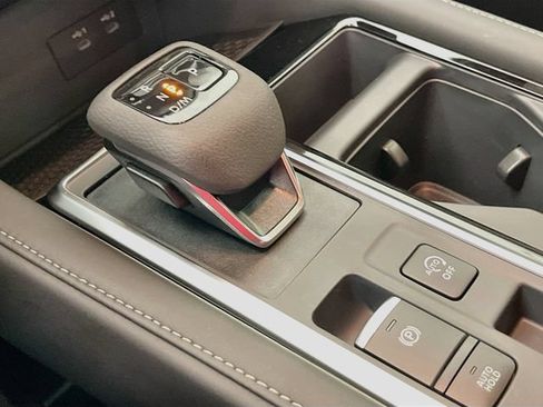 New 2026 Nissan Pathfinder SV FWD image 12