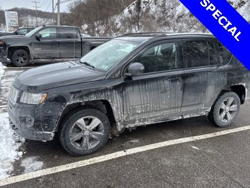 Used 2016 Jeep Compass Latitude image 13