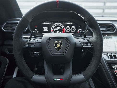 Used 2024 Lamborghini Urus Performante image 58