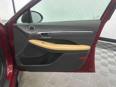 Used 2023 Hyundai Sonata Limited image 16