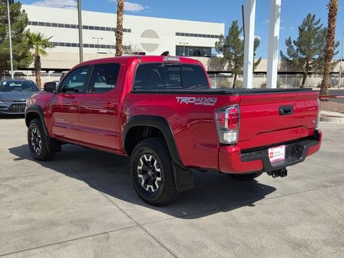 Certified 2022 Toyota Tacoma TRD Off-Road w/ TRD Premium Off Road Package AWD/4WD image 8