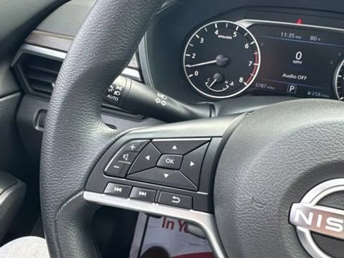 Certified 2025 Nissan Altima 2.5 SV FWD image 28
