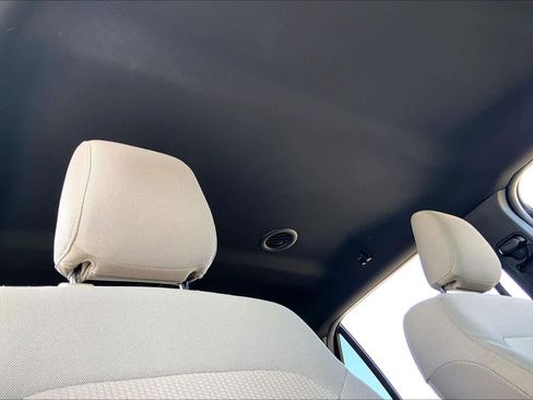 Used 2019 Ford Explorer XLT w/ Equipment Group 201A FWD image 14