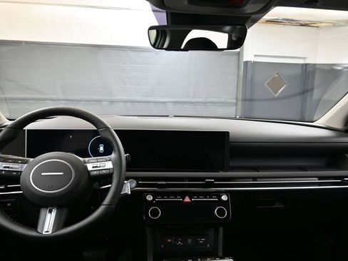 New 2026 Hyundai Tucson Limited image 23