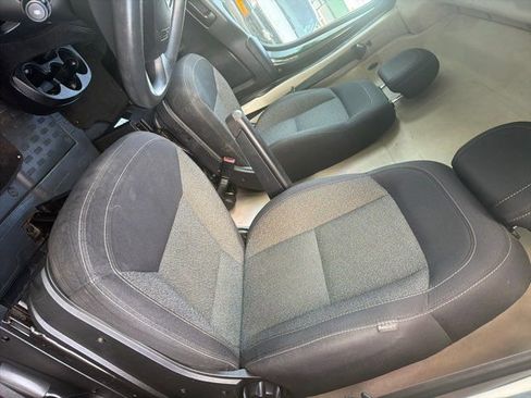 Used 2019 RAM ProMaster 2500 FWD image 18