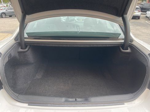 Used 2023 Dodge Charger SXT image 16