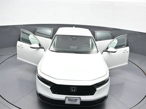 Certified 2023 Honda Accord LX image 45