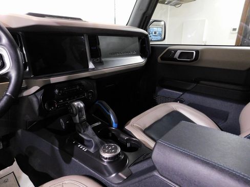 Used 2024 Ford Bronco Wildtrak image 68