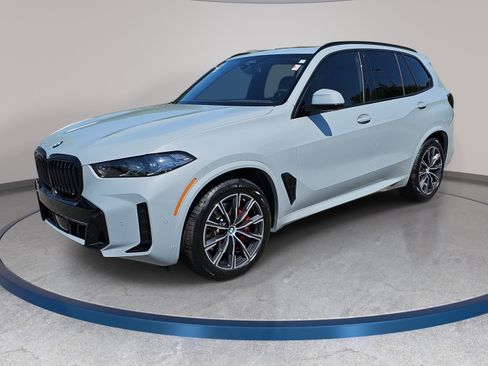 Certified 2024 BMW X5 xDrive40i w/ M Sport Package AWD/4WD image 1