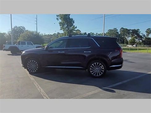 Used 2023 Hyundai Palisade Calligraphy image 30
