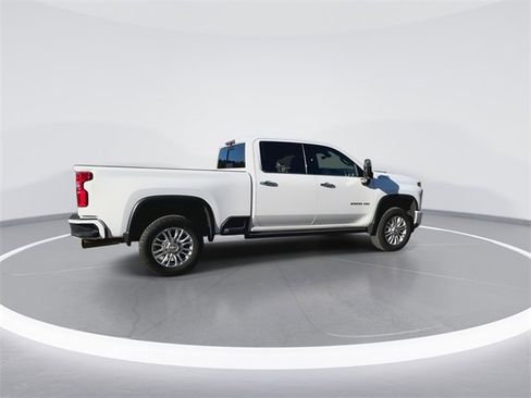 Used 2021 Chevrolet Silverado 2500 High Country w/ Z71 Off-Road Package image 12