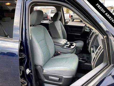 Used 2016 RAM 2500 Tradesman w/ Chrome Appearance Group image 28