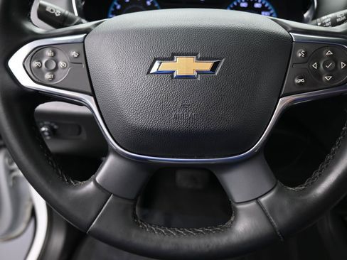 Used 2023 Chevrolet Traverse LT image 33