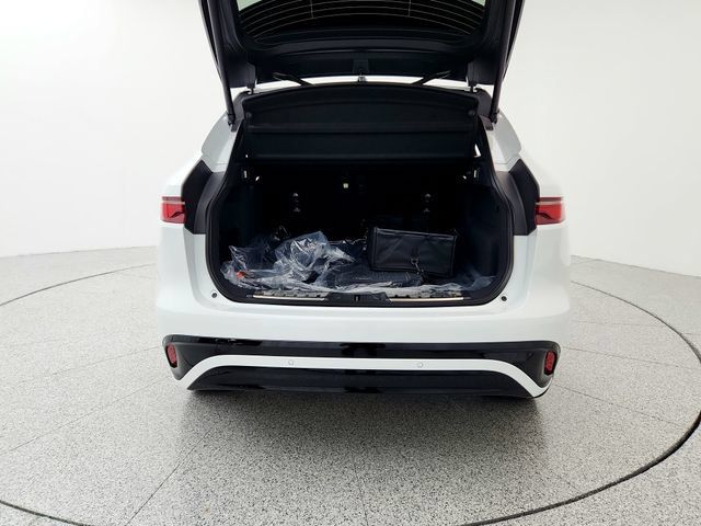 Certified 2026 Jaguar F-PACE R-Dynamic S AWD/4WD image 15