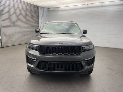 New 2025 Jeep Grand Cherokee Limited w/ Luxury Tech Group II image 6