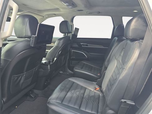 Used 2022 Kia Telluride SX w/ SX Prestige Package AWD/4WD image 19