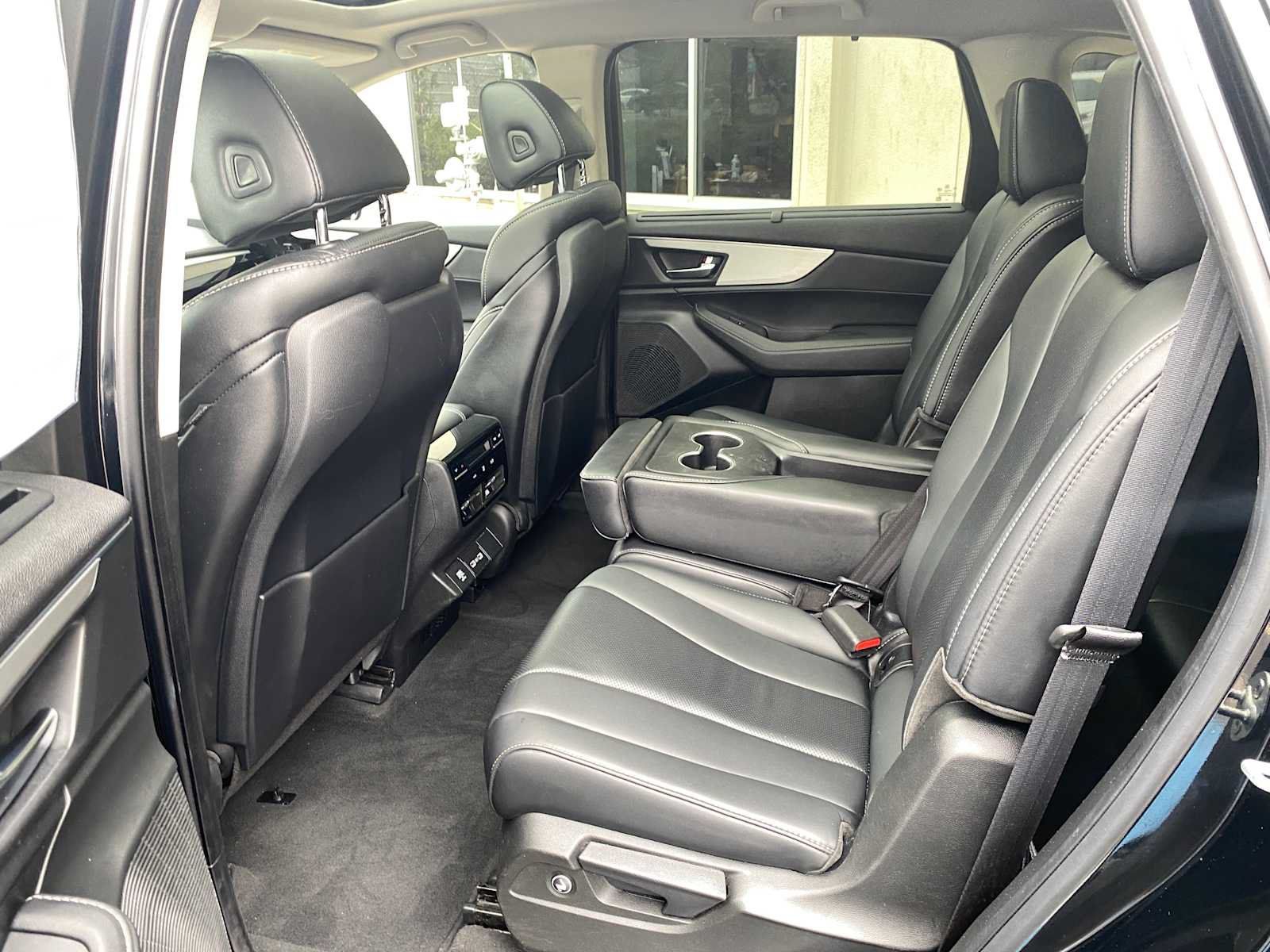 Used 2024 Acura MDX w/ Technology Package AWD/4WD image 11