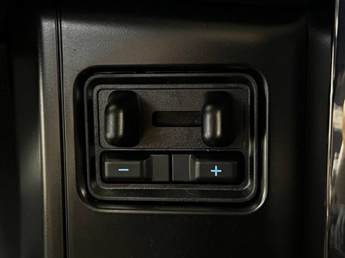 Used 2023 Ford F150 Lightning Platinum AWD/4WD image 22