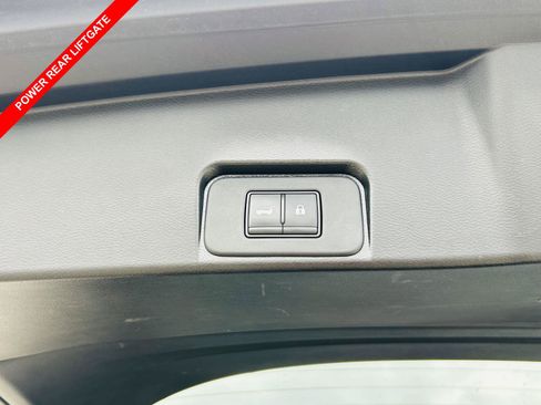 Used 2023 Nissan Rogue SL AWD/4WD image 12