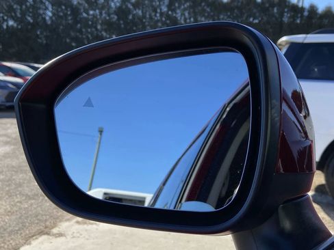 Used 2023 Nissan Rogue SL w/ SL Premium Package image 4