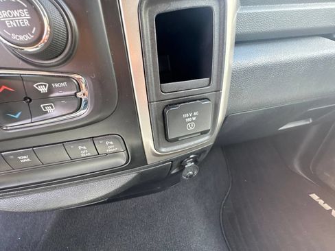 Used 2017 RAM 1500 Big Horn AWD/4WD image 23