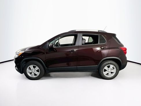 Used 2021 Chevrolet Trax LT w/ LT Convenience Package AWD/4WD image 8